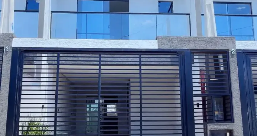 Lindo triplex, com area gourmet no ultimo pavimento a 500 metros da praia de balneário piçarras.