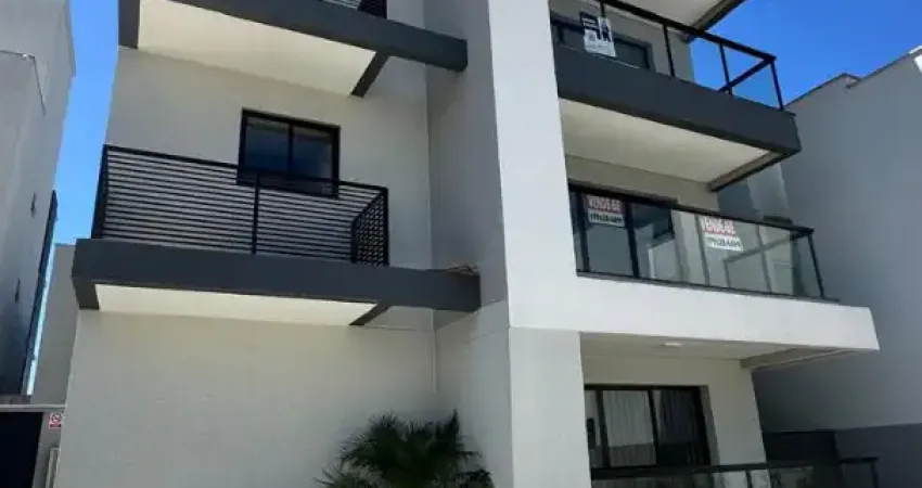 Lindo apartamento em balneário piçarras/sc, apenas 300 metros da praia.