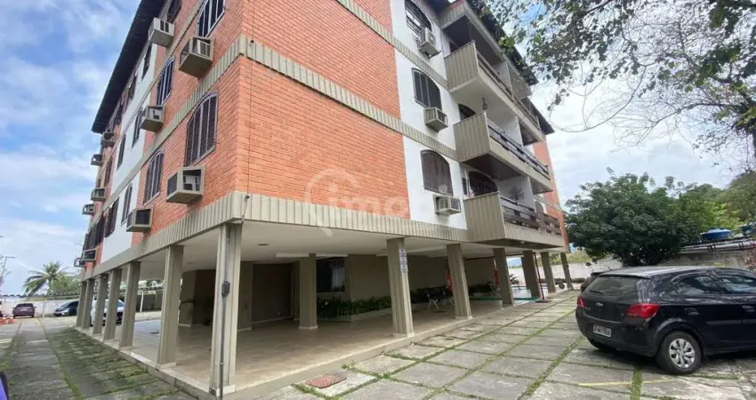 Apartamento com planta diferenciada 3 quartos com dependência completa