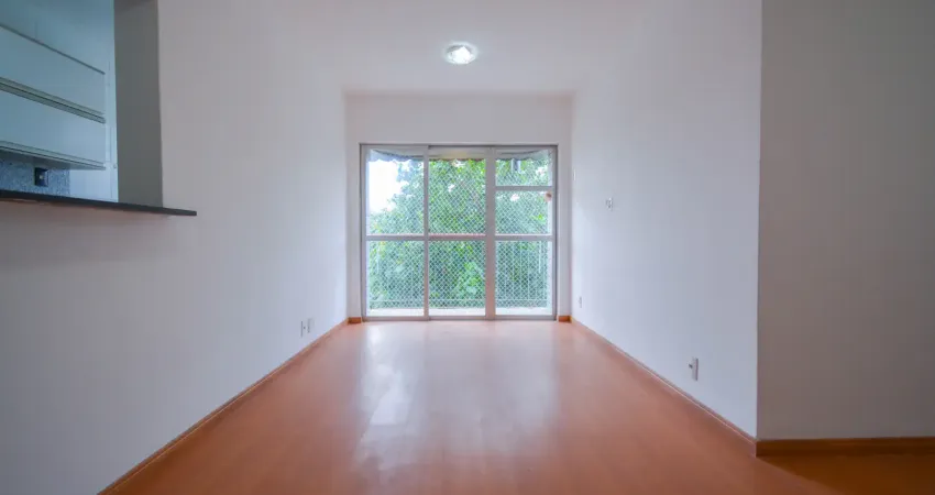 Apartamento com 2 quartos para alugar, 54 m² por r$ 1.800/mês - condomínio maison du poirot - pechincha - rio de janeiro/rj