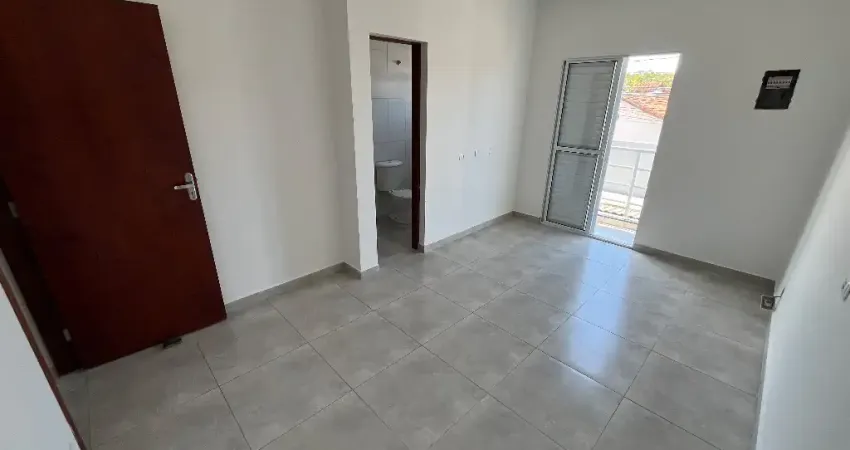 Sobrado 2 suítes com sacada – 500m da praia vista linda, bertioga/sp