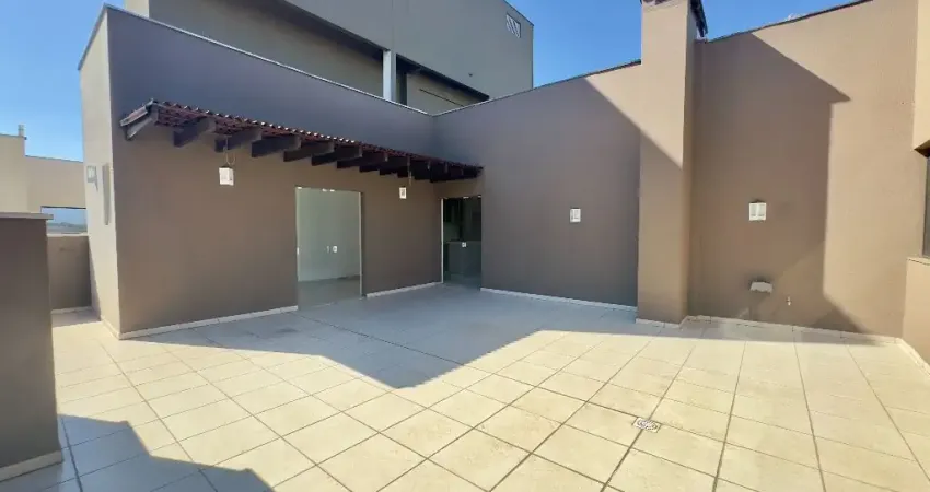 Cobertura plana no bairro bom retiro, joinville - sc com 1 suíte e 2 dormitórios por r$779.000,00