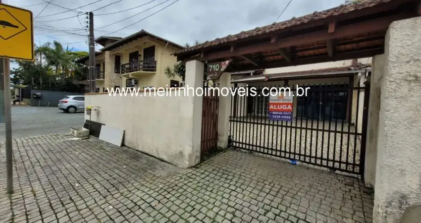 Casa para locação - sobrado geminado com 135m² em saguaçu, joinville - r$3.500,00