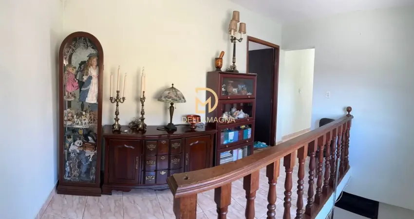 Sobrado em excelente localização em poá com mais uma casa separada , avenida principal que da sentido a vários municipios