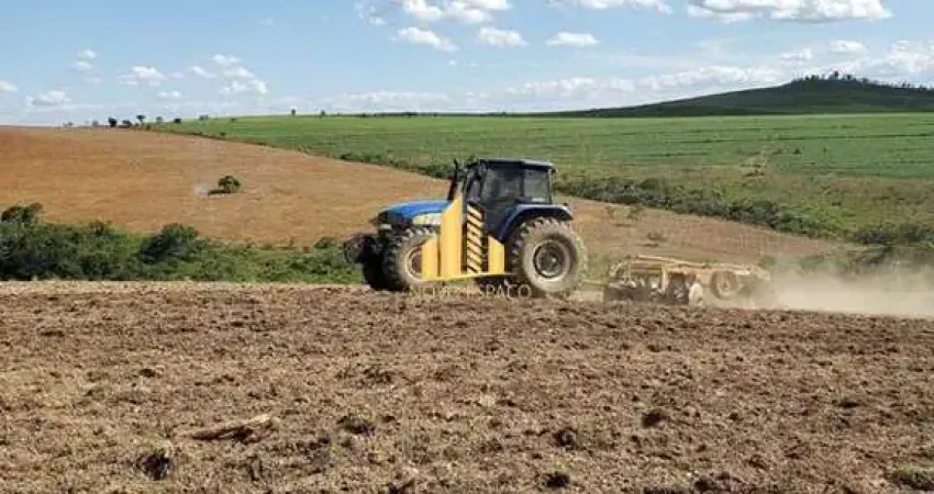 Fazenda 330 hectares na região de ibiá município de pratinha - mg