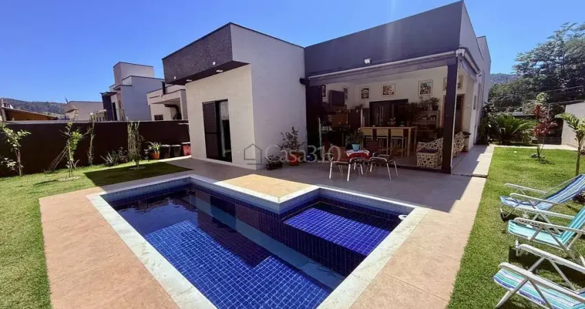 Casa térrea mobiliada com 3 suítes em condomínio fechado em atibaia/sp