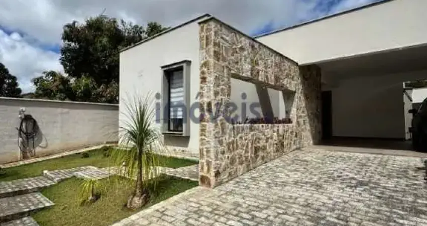 Casa com 3 quartos à venda na Rua Otávio Alves Ferreira, Jardim L Ermitage, Juiz de Fora