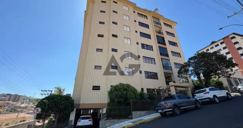 Apartamento com 3 quartos à venda na Celeste Lugli, 101, Centro, Serra Negra