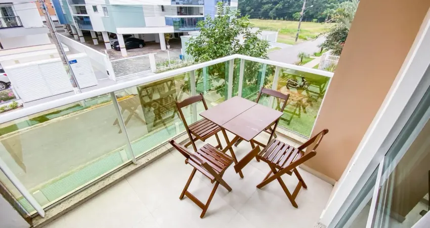 Amplo apartamento 2 dormitórios frente à rua – praia de palmas