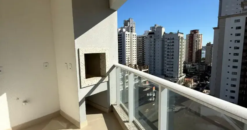 Venha conhecer este imovel, sacada ampla, sol da manhã, vista privilegiada, este ap e novo.