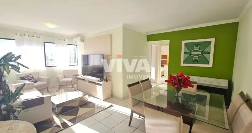 Lindo apartamneto com amplo espaço interno, bem ventilado, boa parte do imovel tem sol.