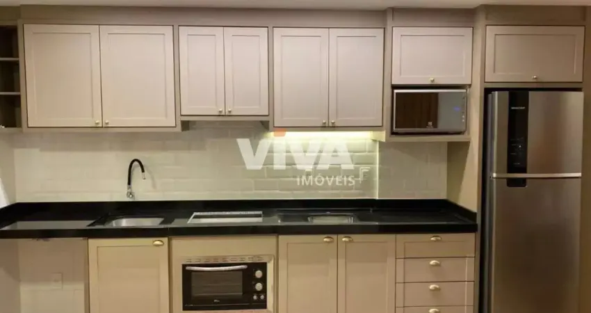 Lindo apartamento pronto para morar, sacada com churasqueira, andar alto e com elevador.