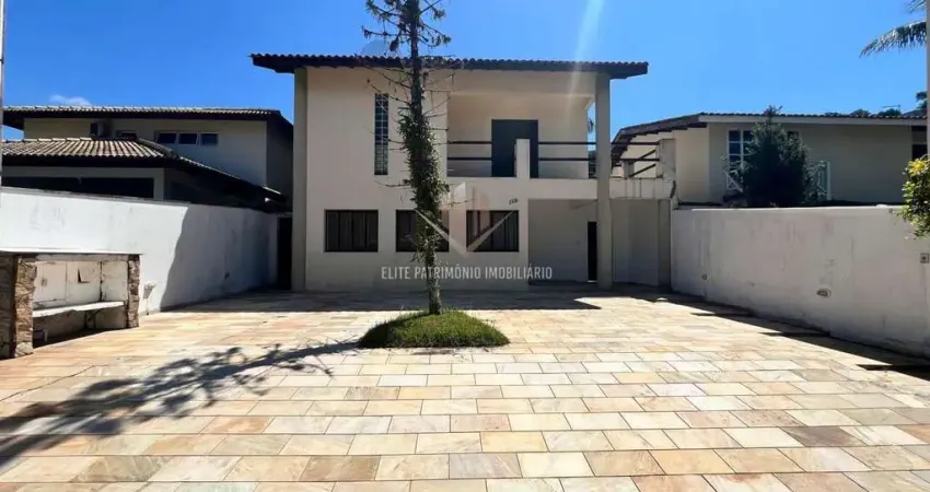 Casa em condomínio para locação anual praia de pernambuco guarujá sp.