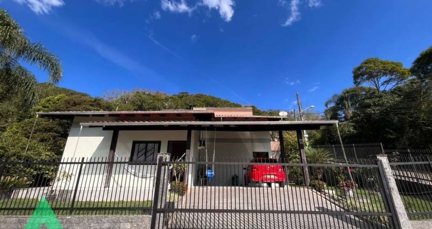 Casa com 4 quartos à venda no Velha Central, Blumenau 