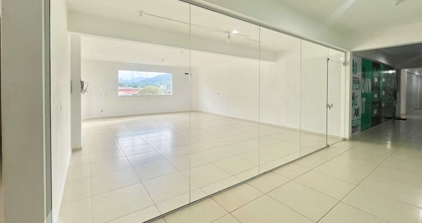 Ponto comercial com 1 sala para alugar no Badenfurt, Blumenau 