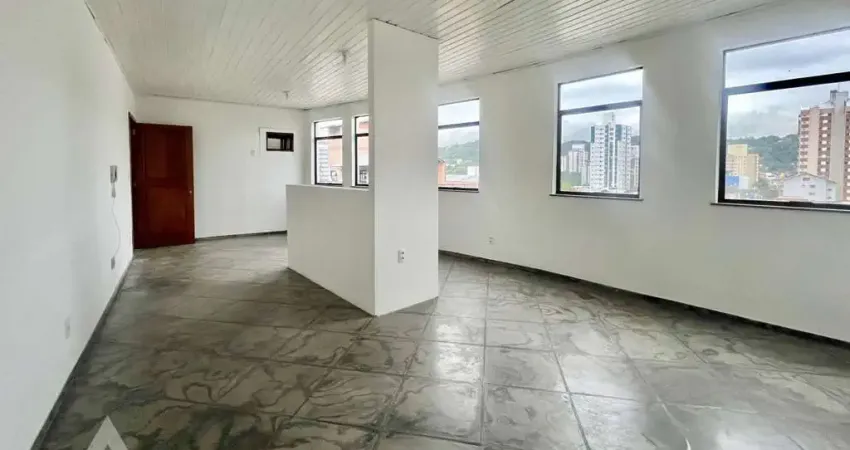 Sala comercial com 1 sala para alugar no Victor Konder, Blumenau 
