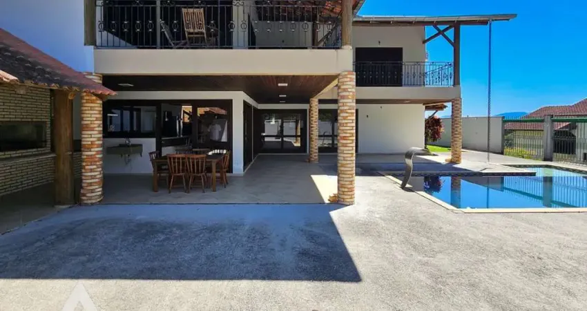 Casa com 4 quartos à venda na Escola Agrícola, Blumenau