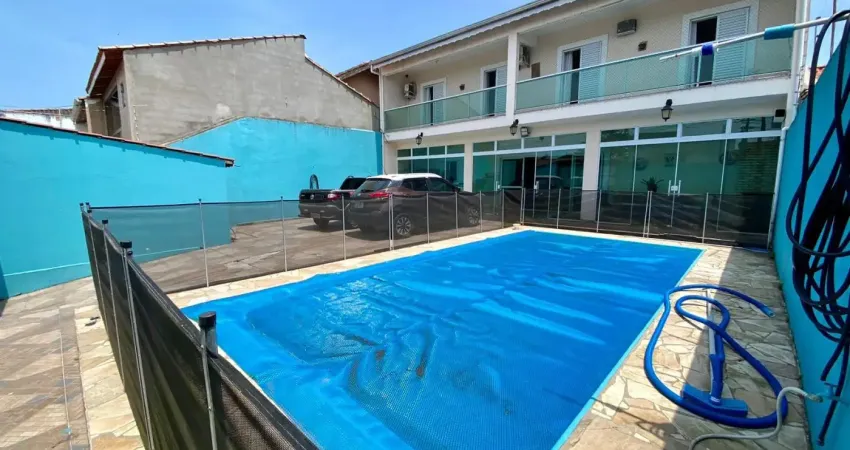 Linda casa com 5 quartos e piscina em itanhaém, litoral de são paulo