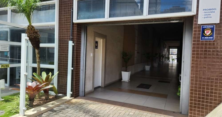 Studio Mobiliado no Centro de Curitiba - Ótima Oportunidade