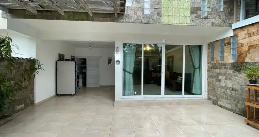 Casa com 3 quartos à venda na Rua José de Mello Braga Júnior, Jardim das Américas, Curitiba