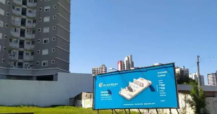Terreno à venda em Cascavel, Centro, com 560 m²