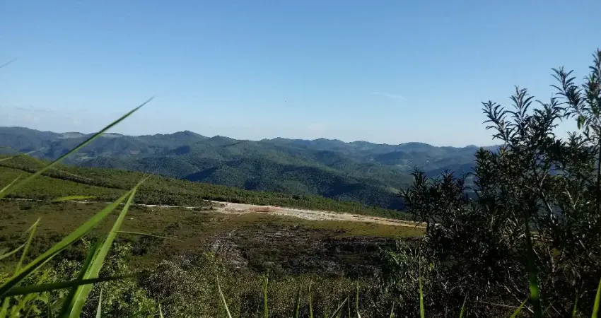 Terreno à venda no Centro, Lavras Novas 
