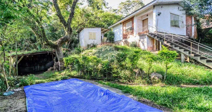 Casa de 03 dormitórios em esquina privilegiada no condomínio jd medianeira