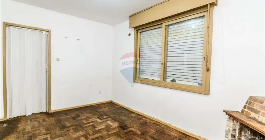 Casa de 03 dormitórios em esquina privilegiada no condomínio jd medianeira