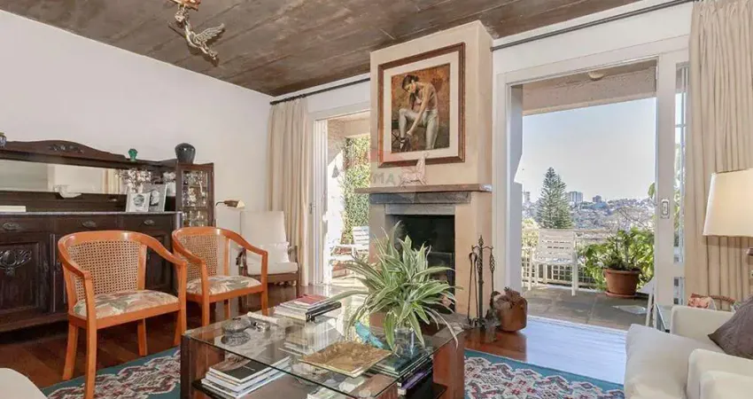 Casa com 3 quartos à venda na Avenida General Barreto Viana, 618, Chácara das Pedras, Porto Alegre