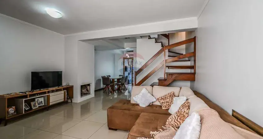 Casa em condomínio fechado com 2 quartos à venda na Avenida Edgar Pires de Castro, 1286, Hípica, Porto Alegre