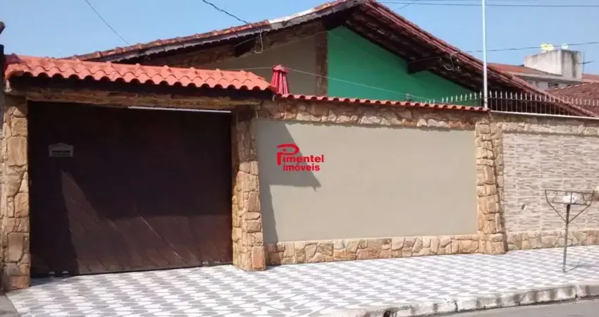 Casa geminada c/ 120,m² de área útil contendo 2 dormitórios em praia grande-sp