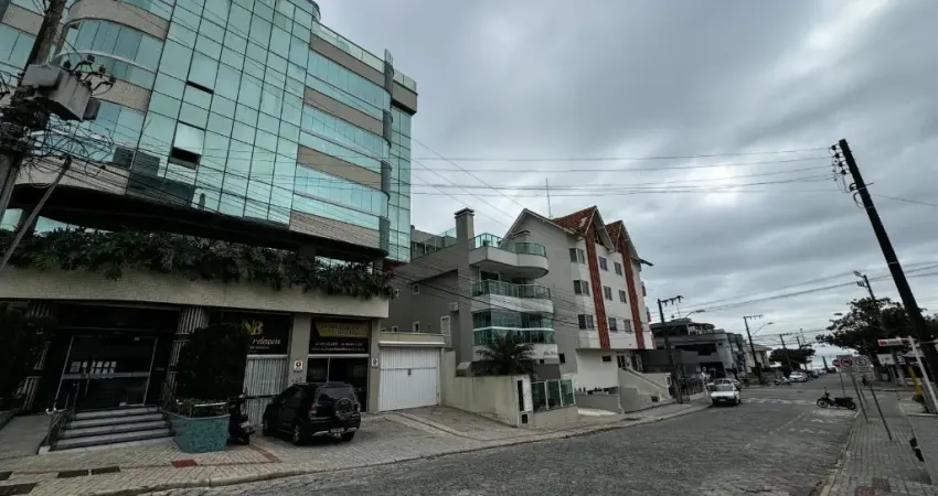 100 metros da praia de bombas, aproveite essa oportunidade, apto 02 quartos e 02 vagas