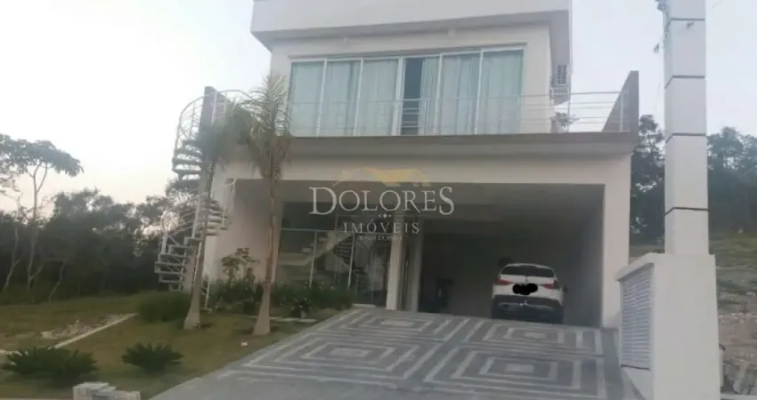 Casa assobradada fundo reserva à venda condomínio aruã brisas em mogi das cruzes