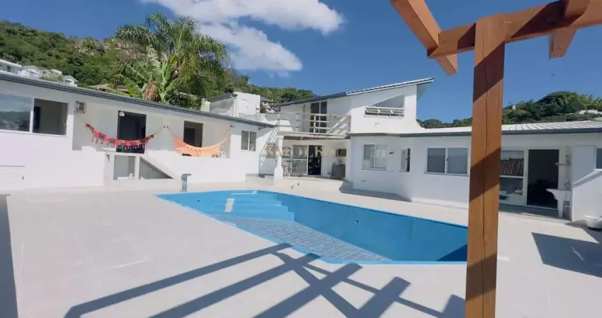 Casa em condomínio fechado com 4 quartos para alugar na Rua Jornalista Lázaro Bartolomeu, Morro da Cruz, Florianópolis