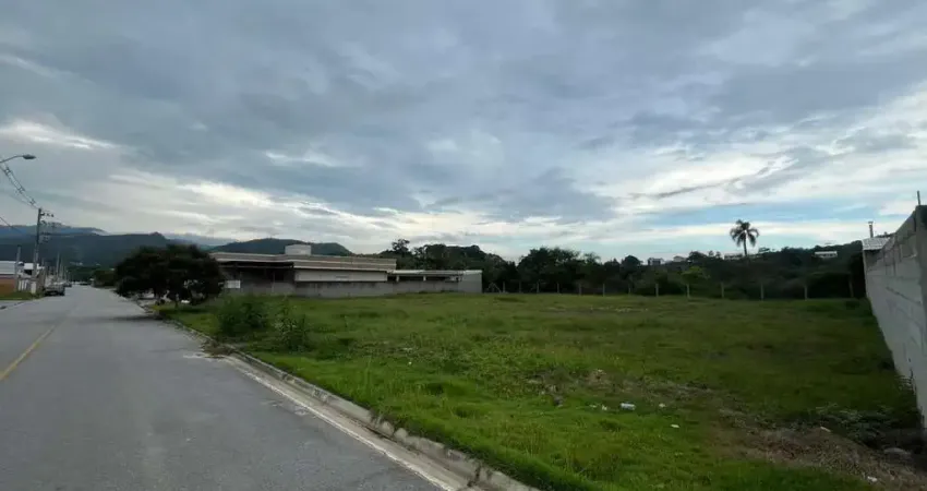 Terreno em condomínio fechado à venda no Forquilhas, São José