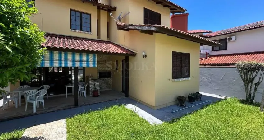 Casa em condomínio fechado com 3 quartos à venda na Rua Itabira, Itacorubi, Florianópolis
