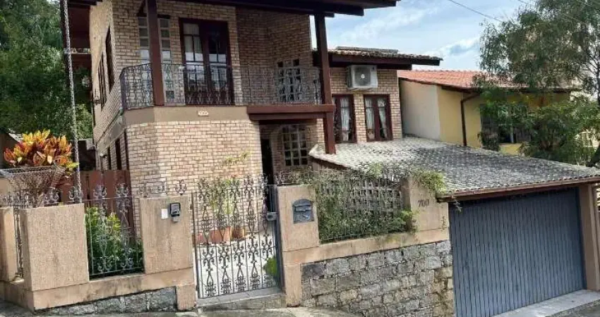 Casa em condomínio fechado com 4 quartos à venda na Rua Vereador Frederico Veras, Pantanal, Florianópolis