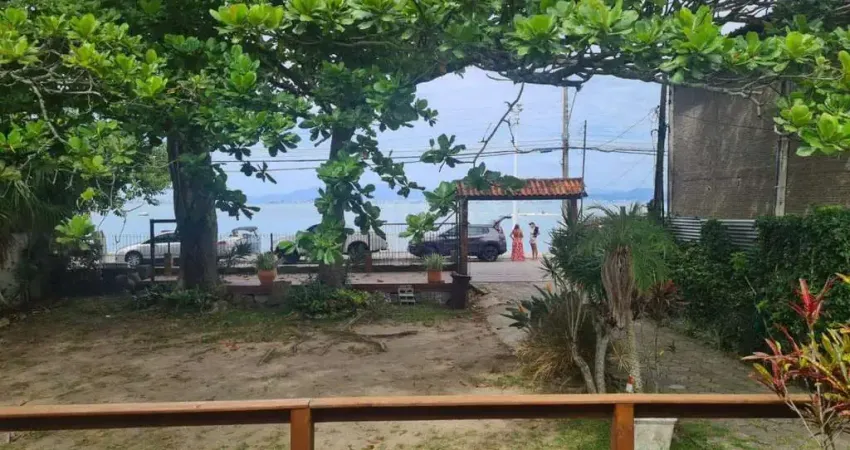 Prédio com 7 salas à venda na Rodovia Gilson da Costa Xavier, Sambaqui, Florianópolis