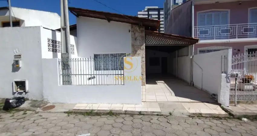 Casa em condomínio fechado com 2 quartos à venda na Rua José Abreu, Estreito, Florianópolis