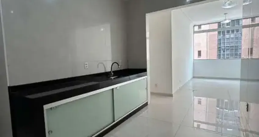 Apartamento com 3 quartos para alugar no Centro, Belo Horizonte 