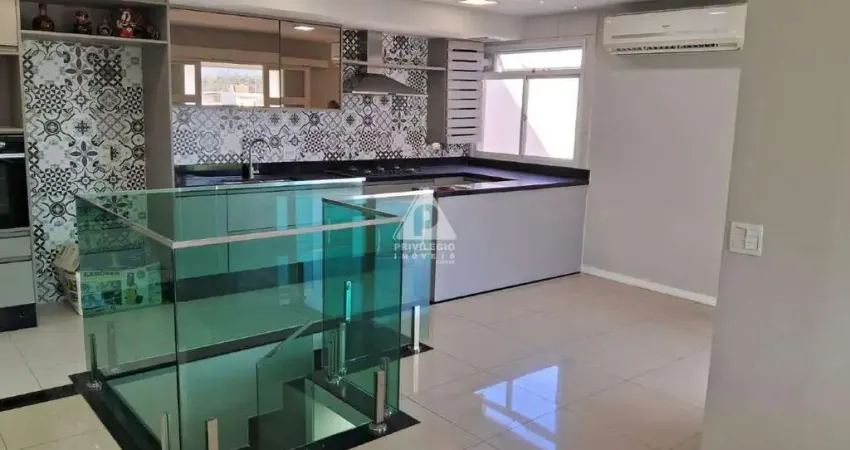 Cobertura duplex de luxo com 3 quartos (2 suítes) e lazer completo no recreio