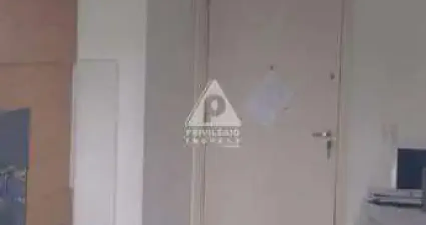 Raridade! apto 2 quartos c/ suíte + varanda no minha praia 1. condomínio clube c/ lazer completo e segurança 24h.