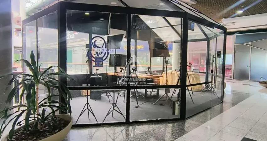 Ponto comercial à venda na Avenida Armando Lombardi, Barra da Tijuca, Rio de Janeiro