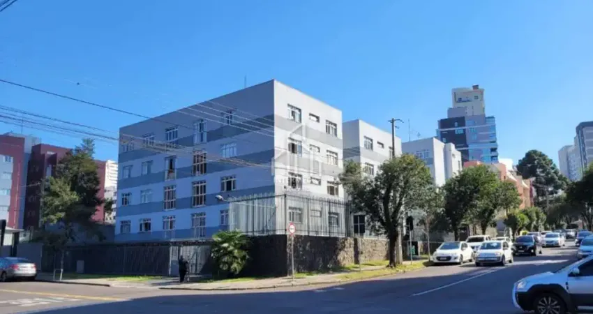 Apartamento com 3 quartos para alugar na Rua Murilo do Amaral Ferreira, Água Verde, Curitiba