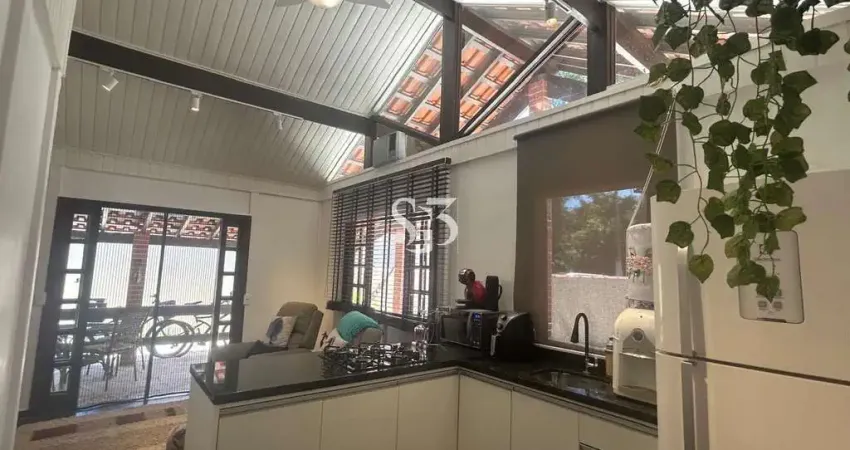 Casa de luxo em condomínio à venda em guaratuba, bertioga-sp: 5 quartos, 1 suíte, 2 salas, 2 banheiros, 4 vagas, 200 m².