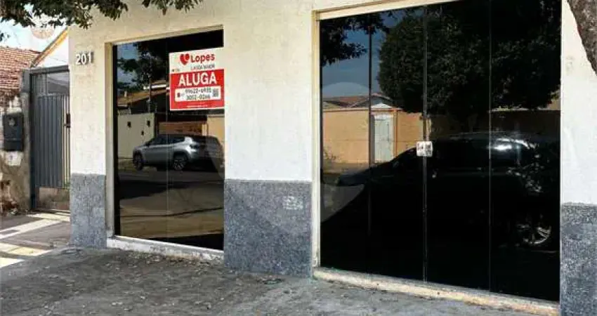 Casa comercial com 5 salas para alugar no Centro, Três Lagoas