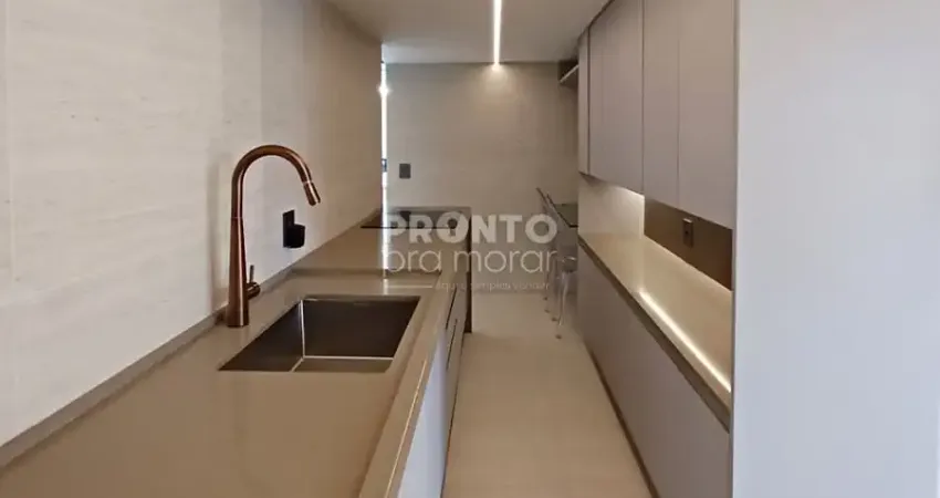 Excelente apartamento mobiliado com 178m² na avenida boa viagem!