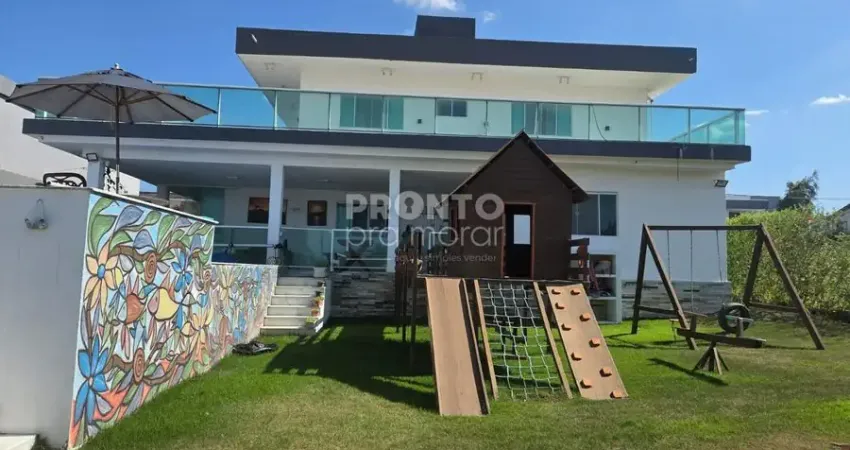 Excelente casa mobiliada no condomínio fechado em gravata!!