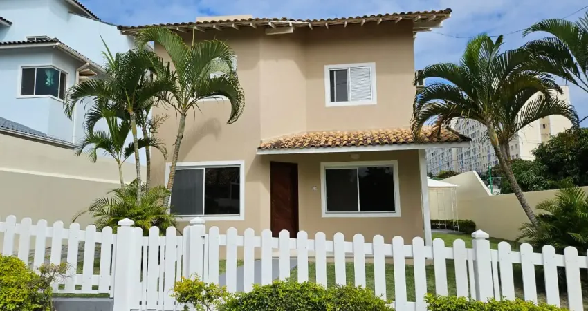 Casas para locação no alto da glória em macaé/rj, 03 quartos com suíte, 3 vagas, quintal amplo.