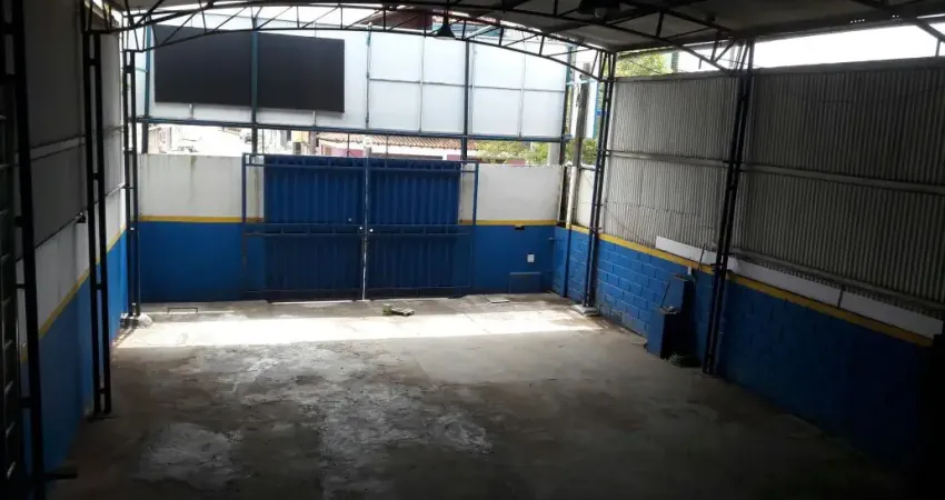 Galpão para locação no sol y mar em macaé/rj, 180m2, escritório, copa e banheiros